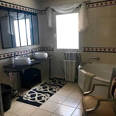 Parentale étang De Thau Bed & Breakfast 4*